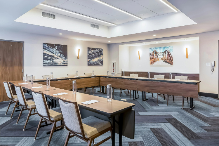 Hampton Inn & Suites Bridgeview Chicago photo 16