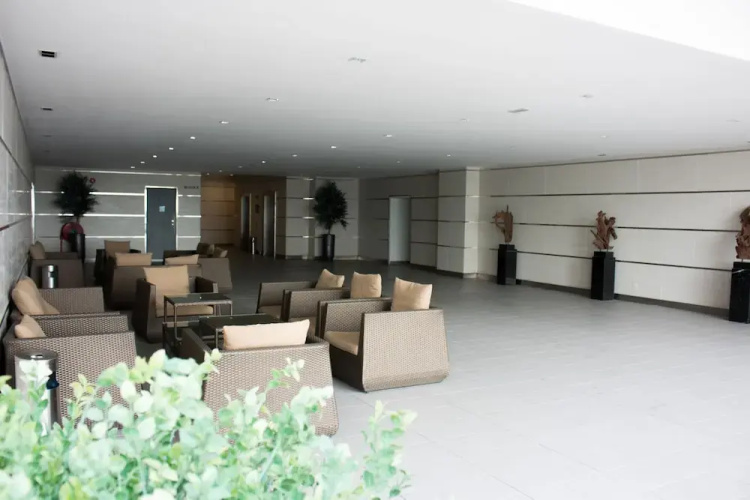 Ashton Meridin Suites