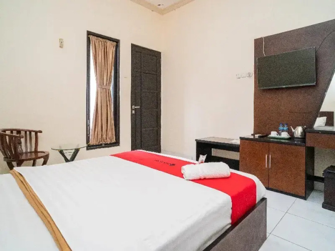 RedDoorz @ Wisma Pangrango