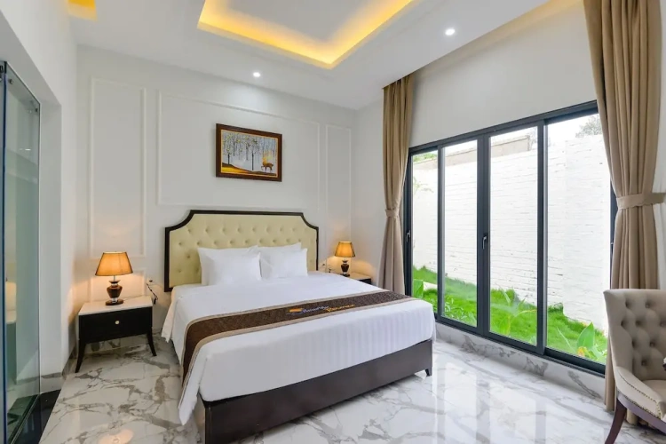 2 Bedrooms Villa with balcony