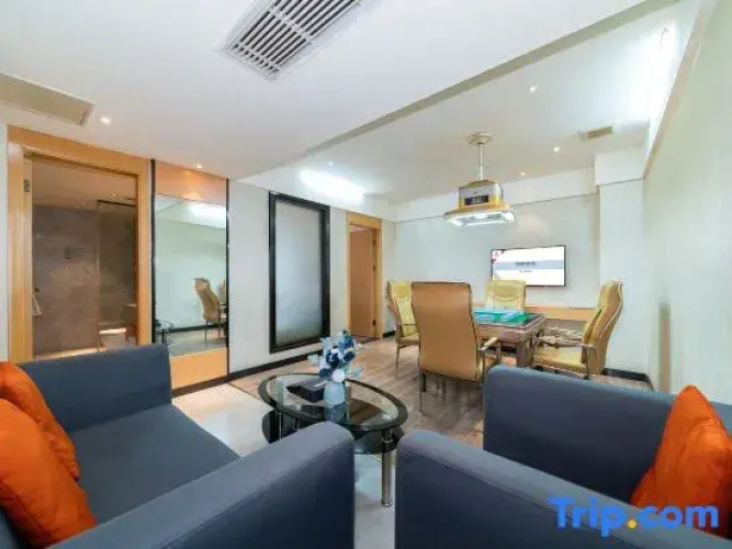 Phoenix Hotel