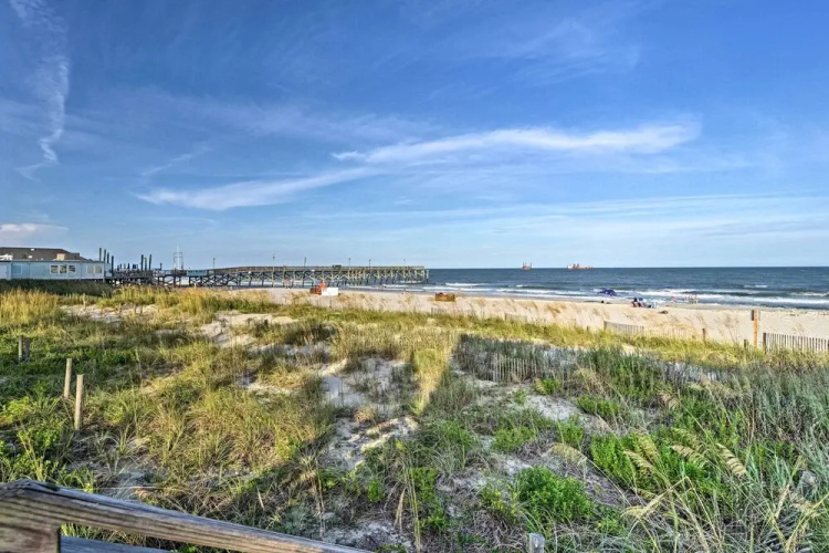 Walk to Surfside Beach: Studio w/ Covered Balcony