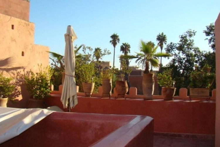 2 Bedrooms Villa