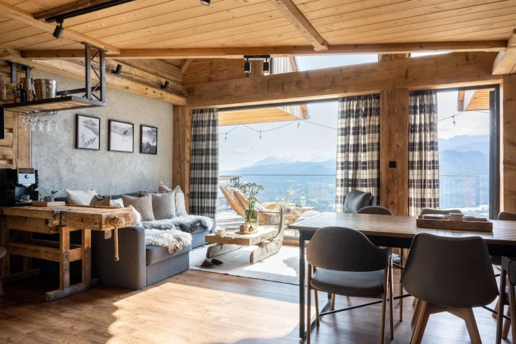 2 Bedrooms Chalet