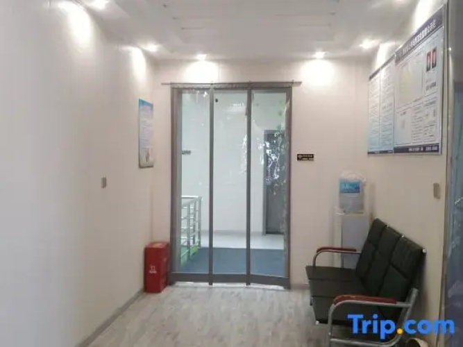 Yijia Hotel