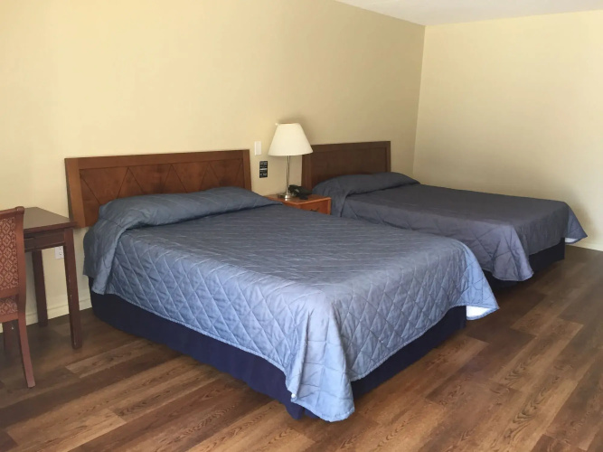 Falls Lodge and Suites