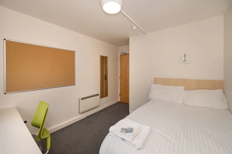 3 Bedrooms Double Apartment