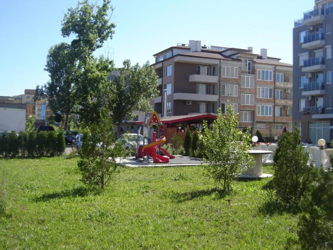 1 Bedroom Apartment