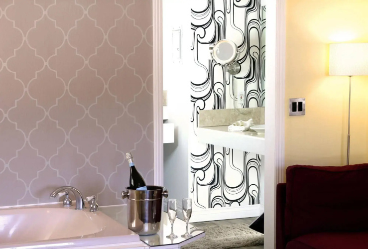 Big Bear Spa Suites
