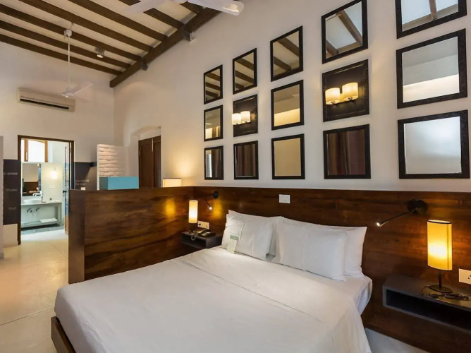 La Villa Hotel