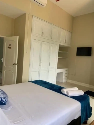 Standard Double Suite