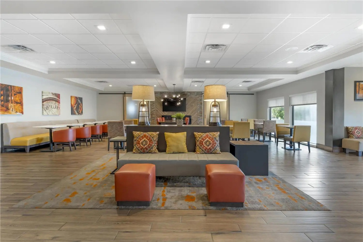 Best Western Plus Elizabethtown Inn  Suites