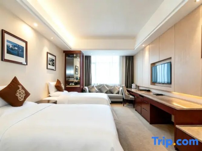 Twin Family Suite