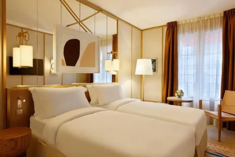 Deluxe Twin room