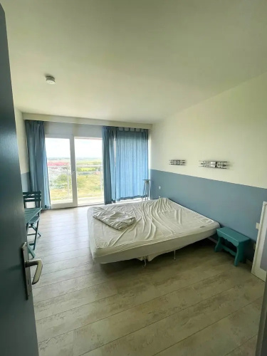 Cozy One-bedroom Apartment With sea View