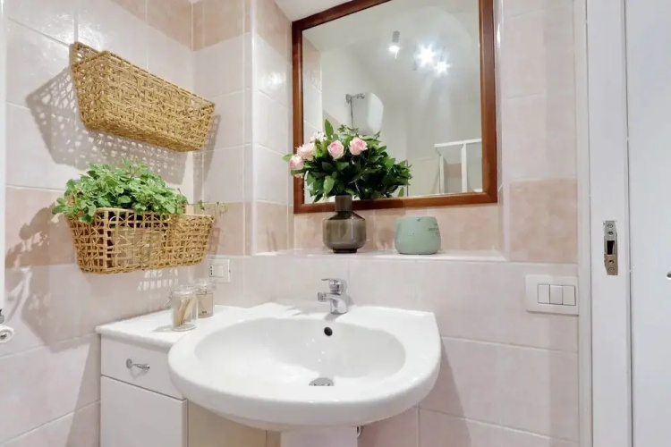 St Peter Mediatrice Apartment