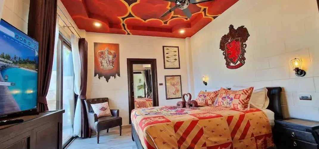 POTTERLAND Luxury Pool Villa Pattaya