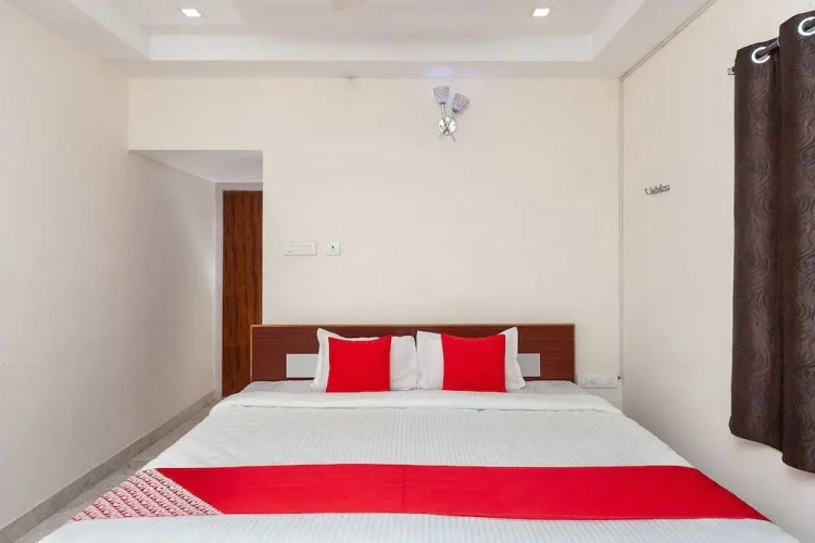 Le Mint By OYO Rooms