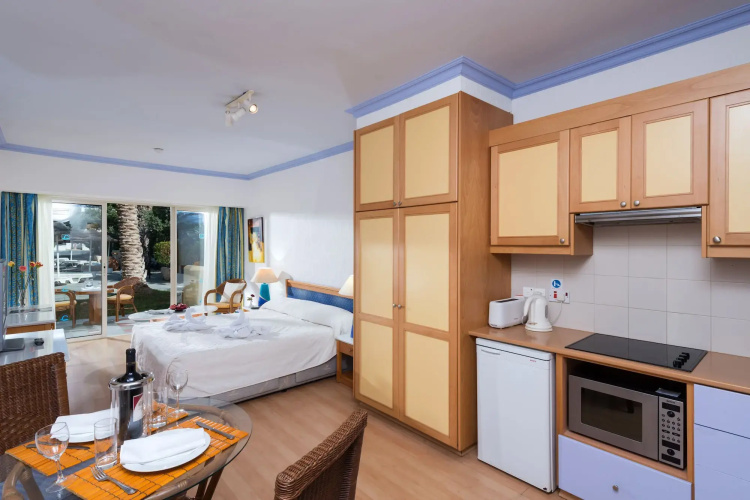 Paphos Gardens Apartment
