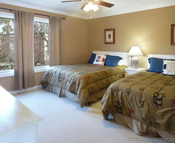 The Oceanfront Litchfield Inn