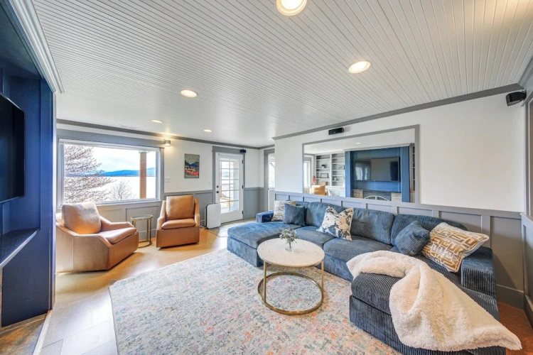 5 Bedrooms Cottage
