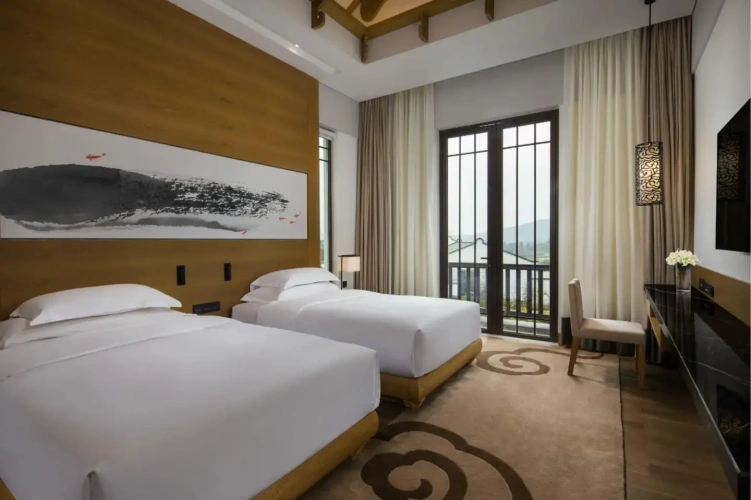 2 Bedrooms Villa