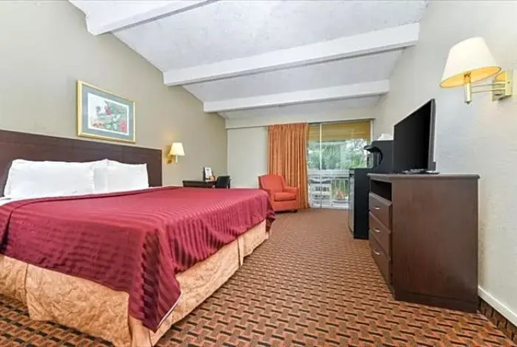 Standard room with balcony