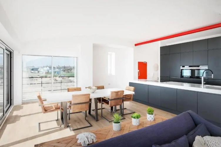 Modern beach apartment