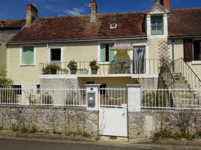 2 Bedrooms Cottage