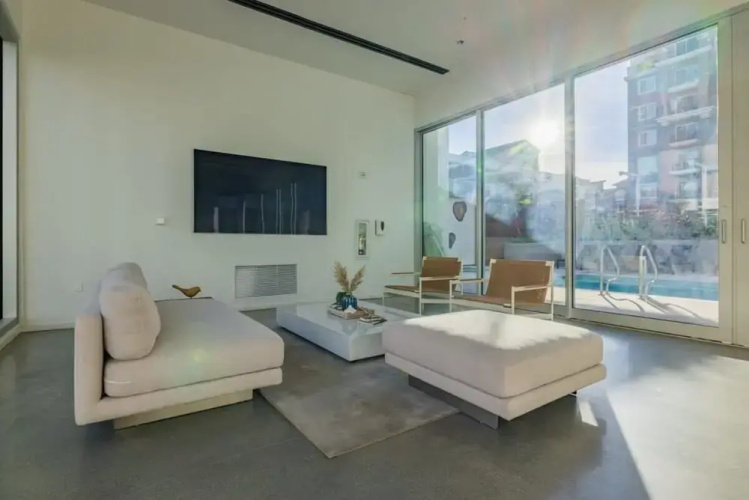 @ Marbella Lane - Luxurious 3BR Penthouse