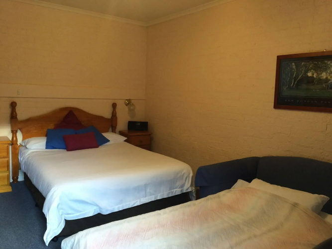 Kinross Inn