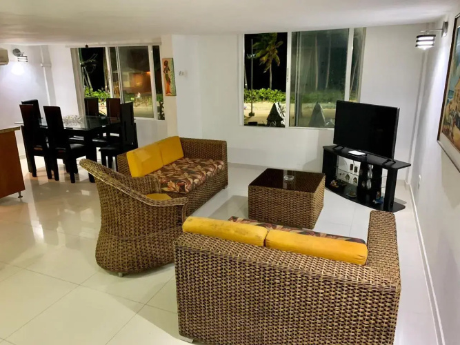 Apartamentos Limsor Beach