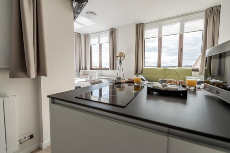 1 Bedroom Apartment