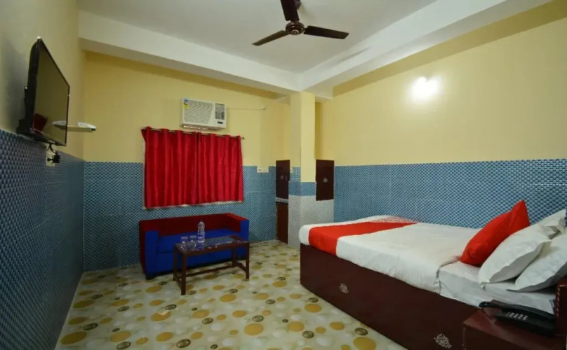 OYO 30386 Hotel Gloria Inn