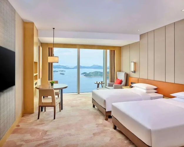 Twin room with ocean view