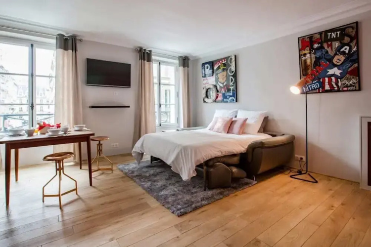 Spacious And Charming 6p Flat À Madeleine