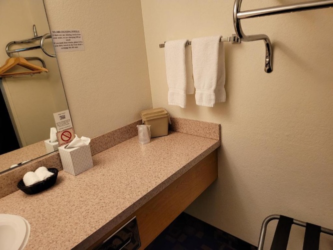 Morningglory Inn & Suites photo 11