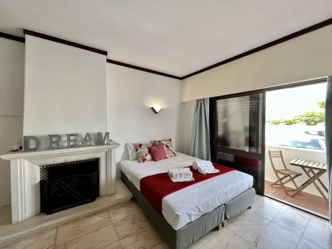 Albufeira Central 3 With Pool by Homing