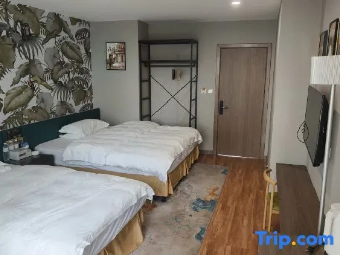 Deluxe Family Suite