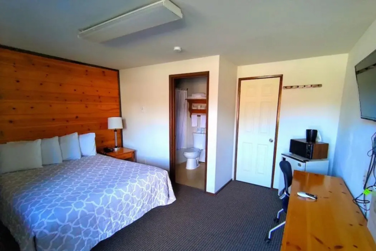 Packwood Inn