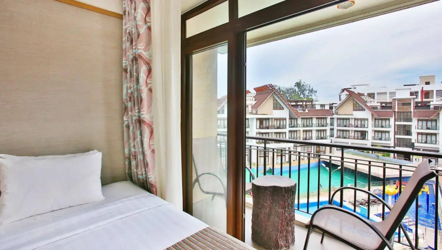 Crown Regency Resort & Convention Center