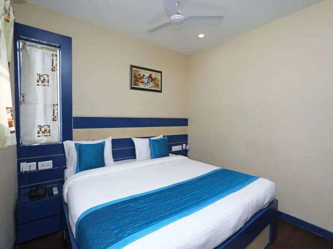 OYO 10284 Hotel Transit
