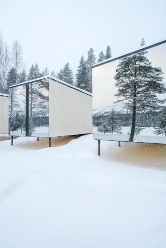 Kuuru Lakeside Suites