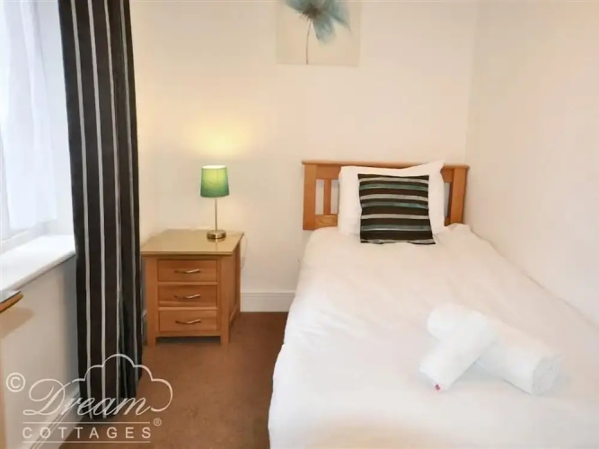 Admiral's Quarter Apartment 5