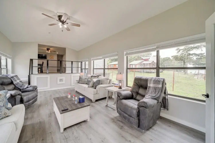 Waterfront Grove Retreat w/ Dock: 'cedar Ridge'