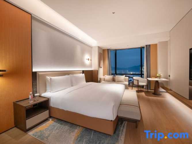 Leezy Hotel