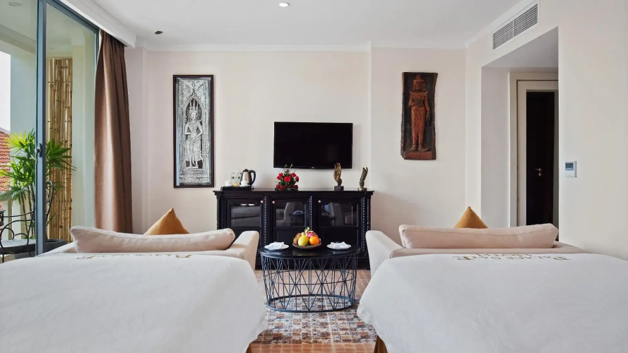 Royal Twin Suite with balcony and with pool view