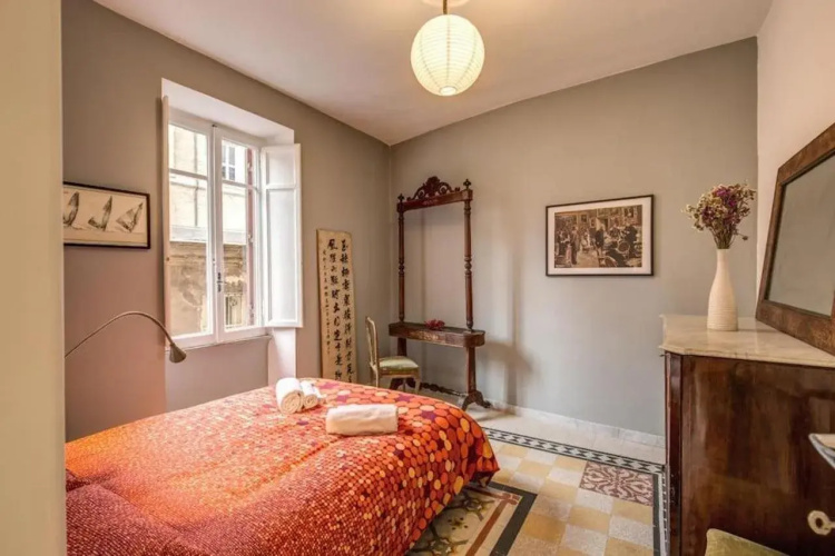 Monti Coliseum 3 bedroom 2nd floor