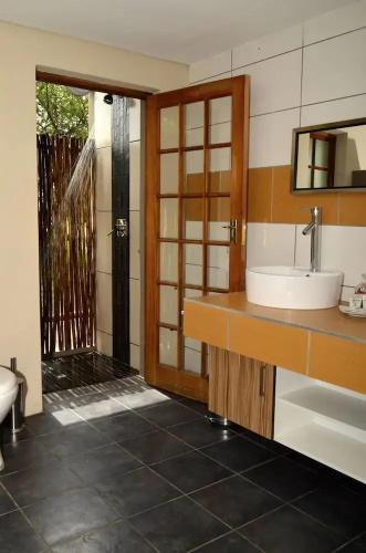 Rhulani Kruger Villa