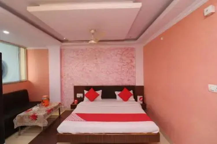 Hotel Rock View by OYO Rooms
